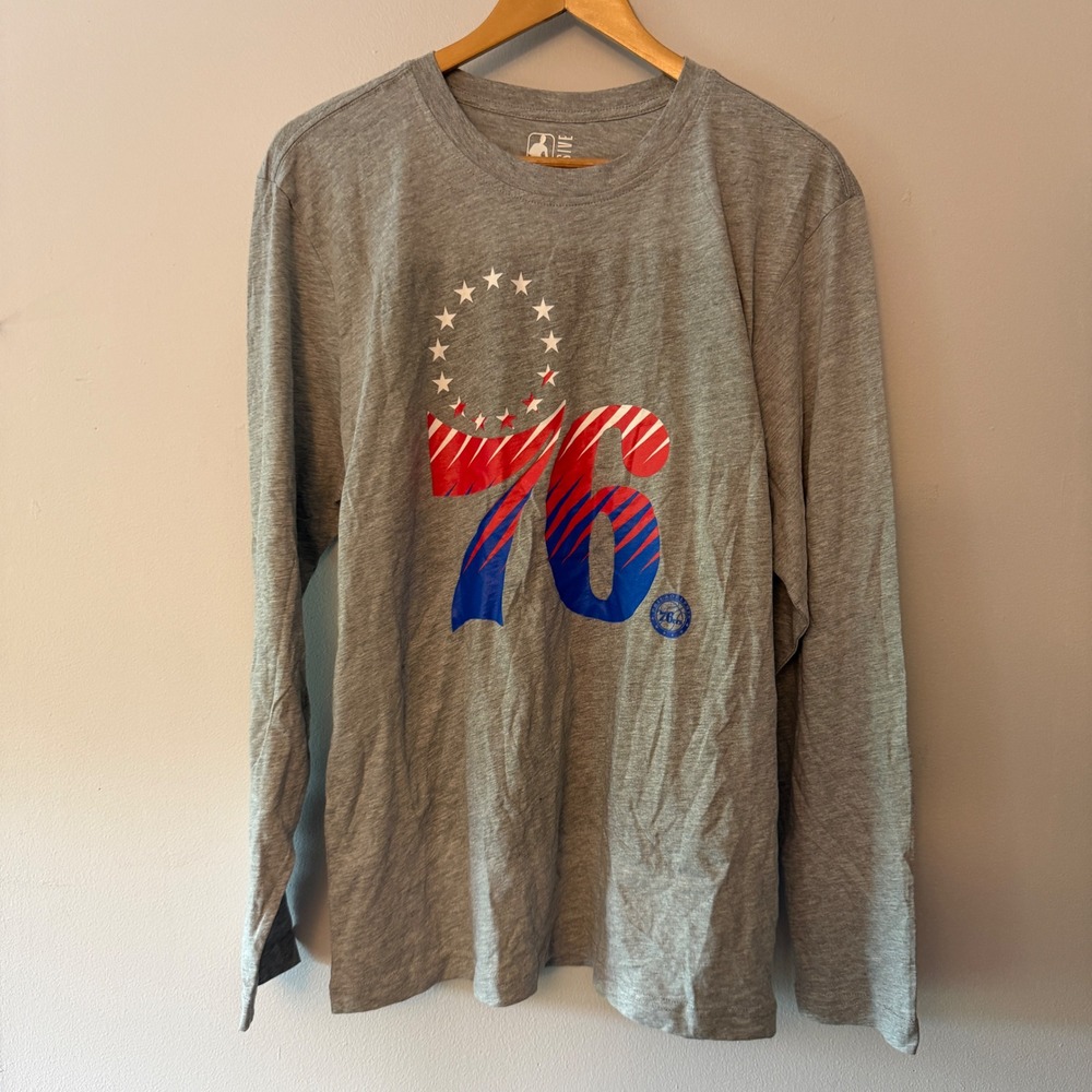 NBA Philadelphia 76ers Mens Long Sleeve Graphic T-Shirt Grey Large New
